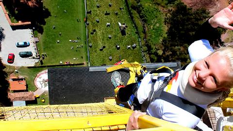 Photo 2 of Bungee jump